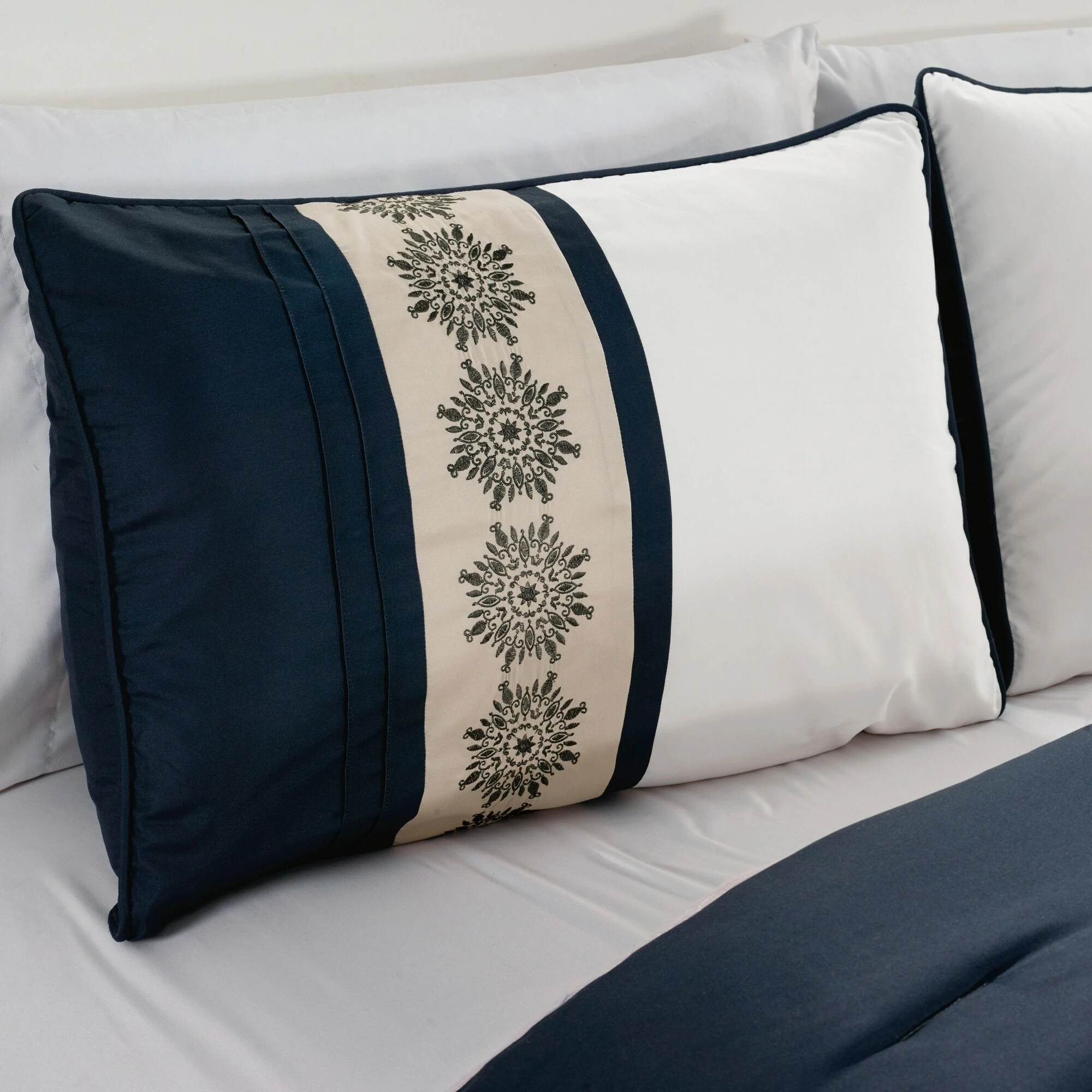 New ๐ Gracewood Hollow Heco 7-piece Embroidered Comforter Set Multi / Gold / Navy ๐ 10 New ๐ Gracewood Hollow Heco 7-piece Embroidered Comforter Set Multi / Gold / Navy ๐ - Image 8