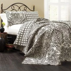 Budget 👍 Gracewood Hollow Winchester Damask 3-piece Quilt Set Navy 😍