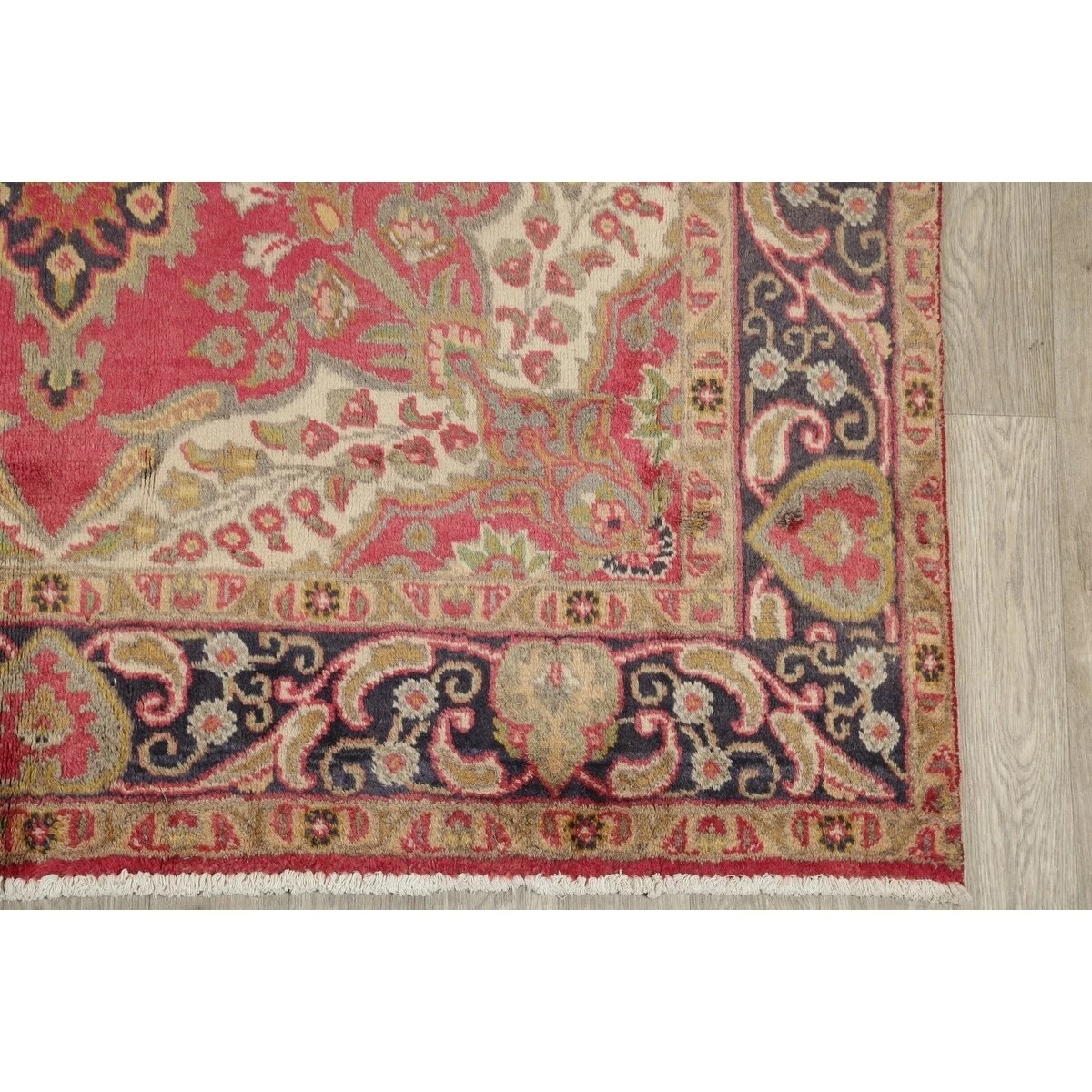 Discount ⌛ Gracewood Hollow Mwashinga Handmade Distressed Medallion Persian Area Rug - 10'3" X 6'8" ⌛ 8 Discount ⌛ Gracewood Hollow Mwashinga Handmade Distressed Medallion Persian Area Rug - 10'3" X 6'8" ⌛ - Image 6